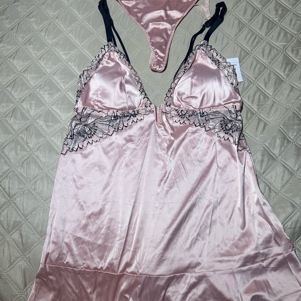 Auden Elegant Pink Lace Trim Chemise 2pc set - Picture 3 of 4